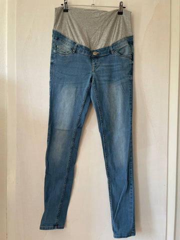 esmara (233) - hellblaue Jeans, Gr. 38