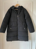 Only maternity (100) - schwarzer Wintermantel, Gr. M