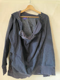 Séraphine (234) - blauer Trage-Hoodie, Gr. L