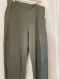 H&M mama (241) - grüne Trainerhose, Gr. XL