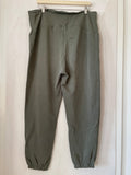 H&M mama (241) - grüne Trainerhose, Gr. XL