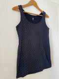 H&M mama (100) - dunkelblaues Trägershirt mit weissen Punkten, Gr. M