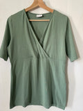 mama licious (259) - grünes Shirt, Gr. L