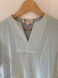 Paulina (214) - pastellblaue Bluse, Gr. XS